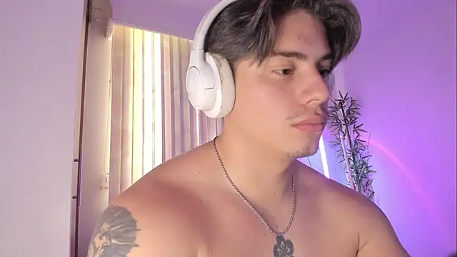 Chat XXX en directo de Giordano_Russo