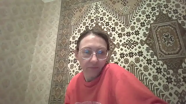 Chat +18 de FayInessaKiss ao vivo