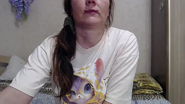 SheLion Chat XXX live
