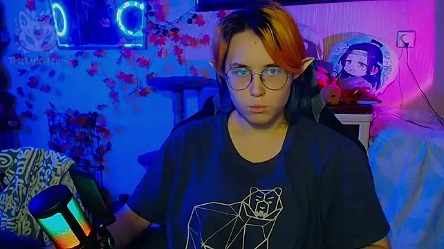Chat +18 de TrickyKitsune ao vivo
