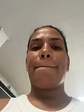 ArielleMillerr- Adlı Modelin Canlı XXX Sohbeti