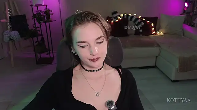 -Kottyaa- Chat XXX live