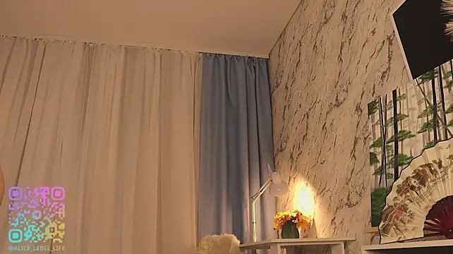 Chat XXX ao vivo de AliceLebel