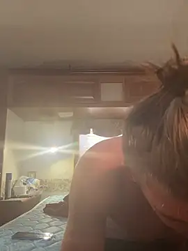 הופעת וובקאם של BabyGiraffe25