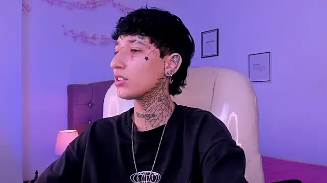แชท XXX สดของ Luci_Rose