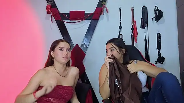 Hana_and_Chantal live XXX chat