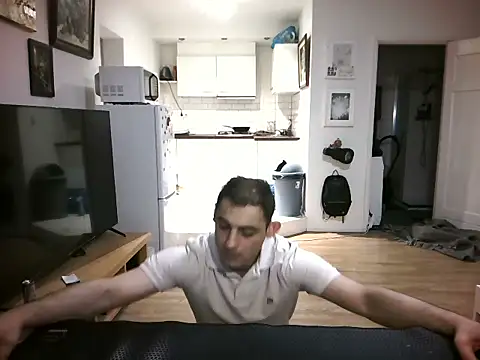 XXX chat uživo modela mihaimichael