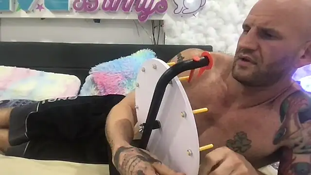 צ'אט XXX בשידור חי של brianomally