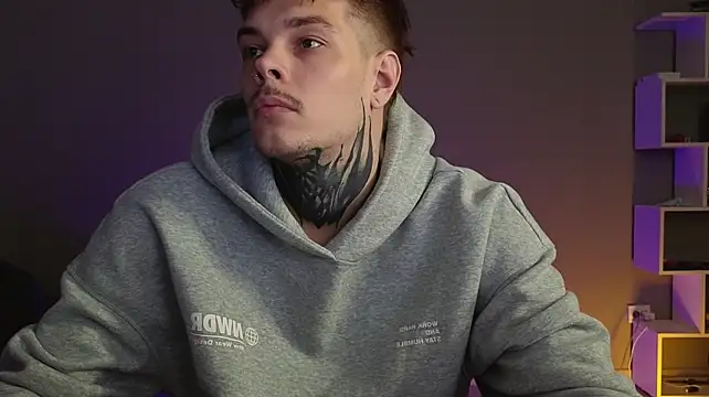 DENIS_HERE Chat XXX live