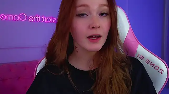 AgataFoxley's Live XXX Chat