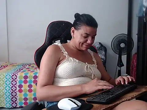 Czat XXX na żywo – Adriana_0312