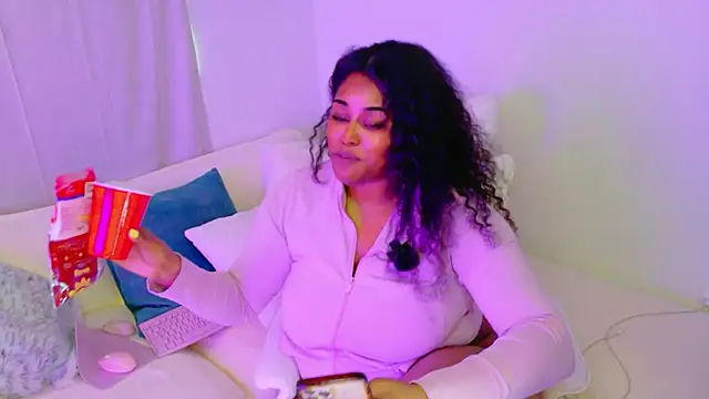 CarmenCash__ Chat XXX in diretta