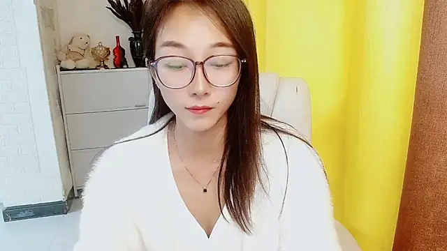 NIAN-er Adlı Modelin Canlı XXX Sohbeti