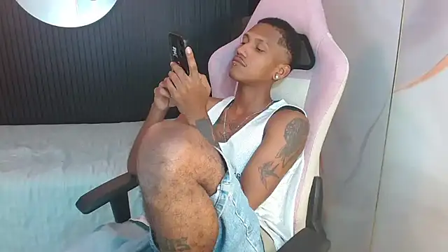 ManSant Chat XXX live