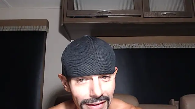 ThickD2C Live XXX-chat