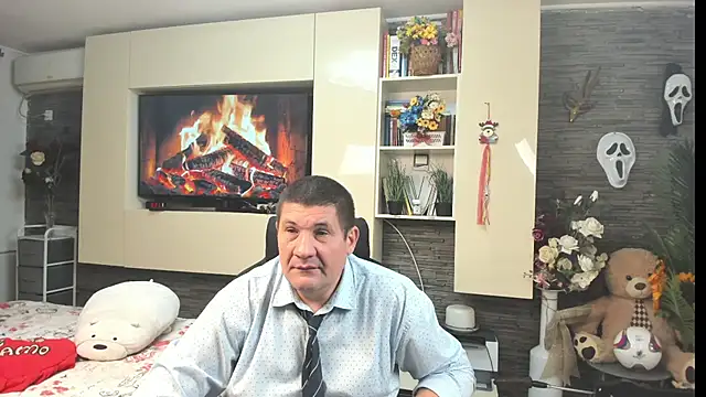 SpartacusDaddy48 Live XXX Chat