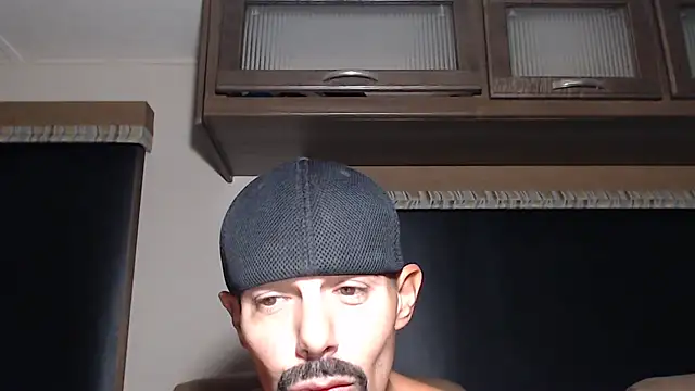 Chat +18 de ThickD2C ao vivo