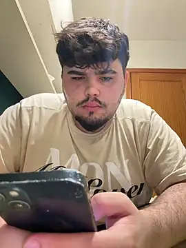 Yannick04 Live XXX-chat