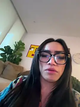 Chat +18 de NaughtyAsian25 ao vivo