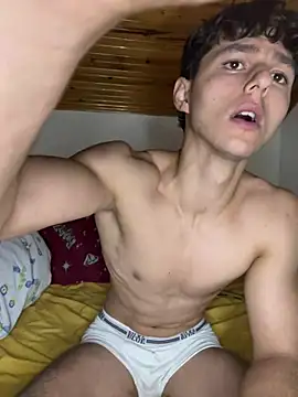 crazyboyy3's Live XXX Chat