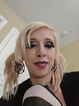 AmethystFoxx 现场XXX聊天
