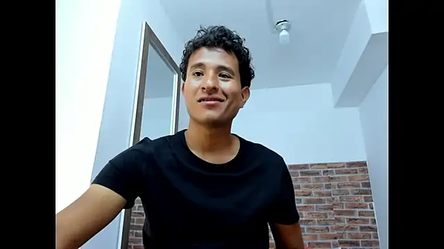 Chatroom XXX en direct de WIZARD-ALESSANDRO