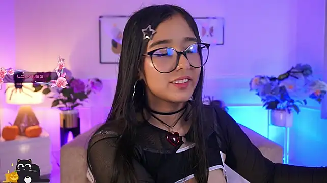 VioletJoness_ Chat XXX in diretta