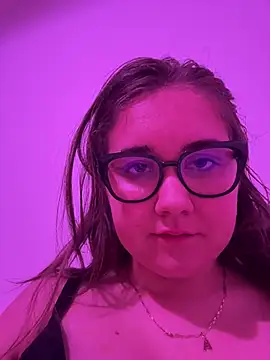 Chat +18 de studentdeuyaaa ao vivo