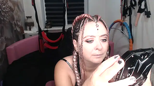 Chat +18 de MISSgoddessMARIA ao vivo