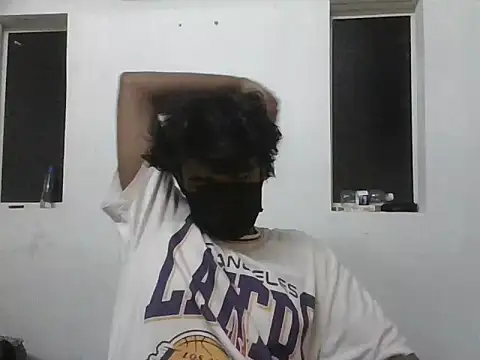 kriZ08 live XXX chat