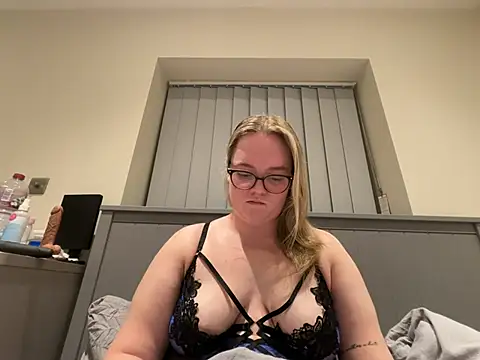 honeyyy24 Live XXX-chat