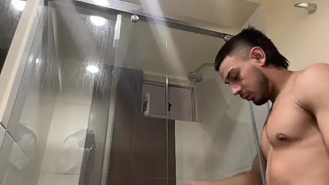 Taylor_DiamondBoy Live XXX-Chat