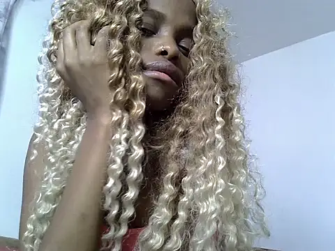 Chatroom XXX en direct de xobarbiee