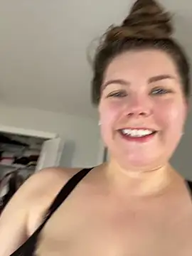 violetaurora95 webkamerás műsora