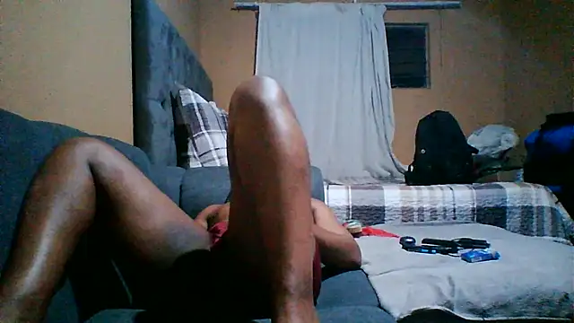 Sgeme325is' Live XXX Chat