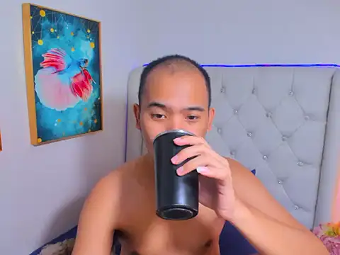 Chatroom XXX en direct de AsianZero