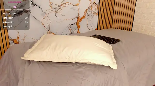 VickBennet Adlı Modelin Canlı XXX Sohbeti