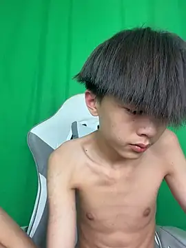 XXX chat uživo modela DD-101