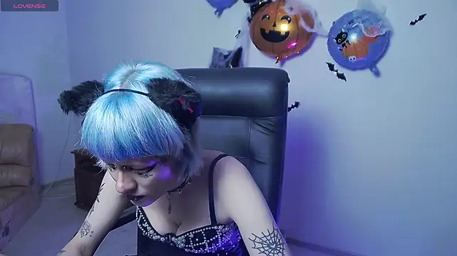 Онлайн чат XXX RoxyCatLove