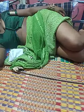 tamil_kavithas' Live XXX Chat