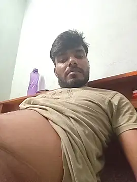 Alphabull4u 现场XXX聊天