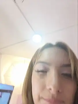 KikiiLove Live XXX-chat