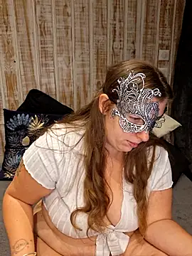 Chat +18 de FrancaiseLynne ao vivo