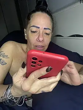 Ginevra_75's Live XXX Chat