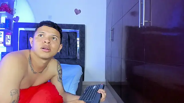 StevenSmith18 Live XXX-chat