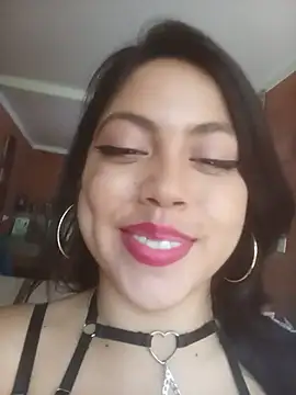 leah_passion 现场XXX聊天