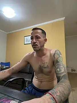 Онлайн чат XXX MeladoDiMel