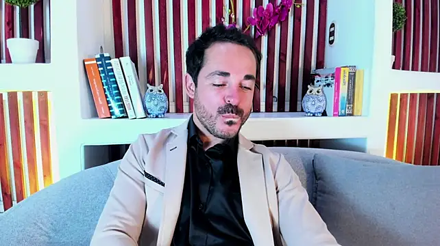 Chat +18 de Adams_Sanz ao vivo