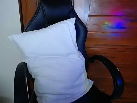 Chat +18 de Apollo_21 ao vivo