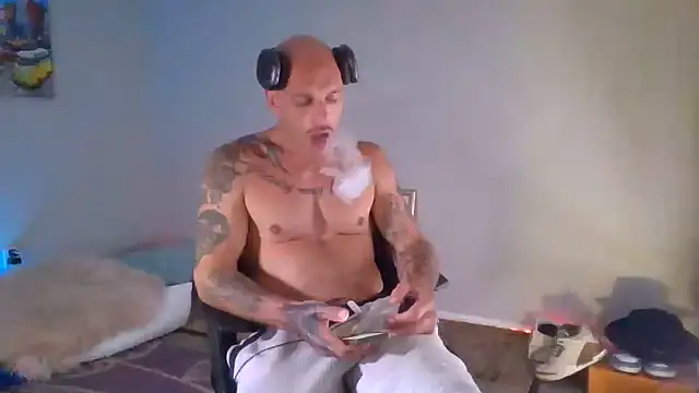 Chat +18 de 2attract ao vivo